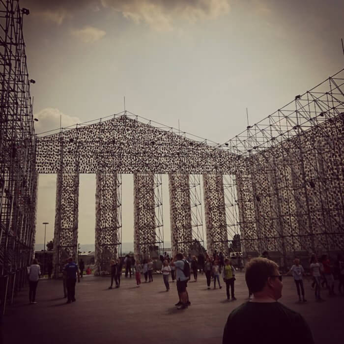 Parthenon of books - Tempel der verbotenen Bücher auf der Documente in Kassel. Innenraum.