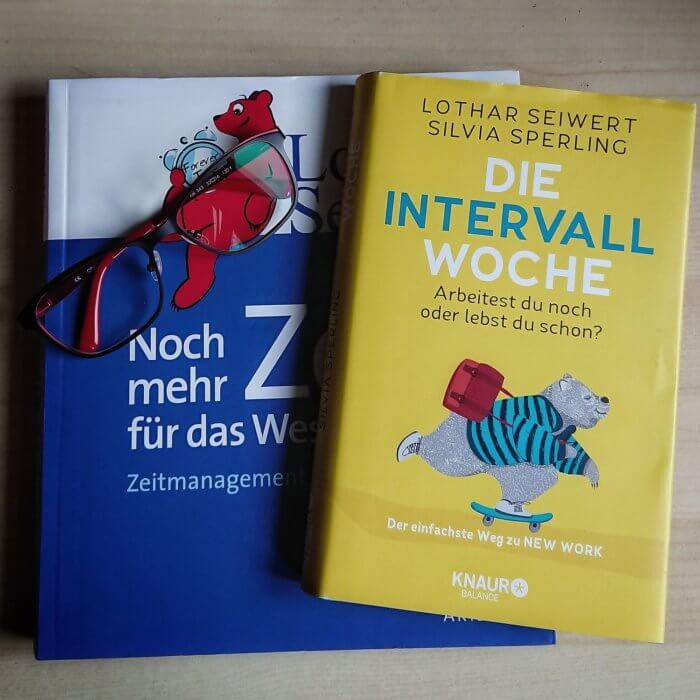 Zeitmanagement weiter denken mit diesem Buch: Lothar Seiwert & Silvia Sperling

Die Intervall-Woche
Arbeitest du noch oder lebst du schon?
Der einfachste Weg zu New Work