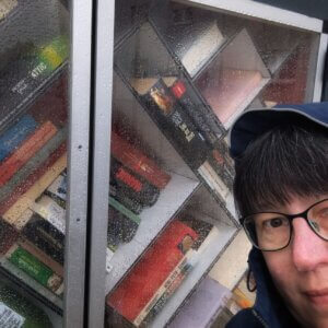 Der öffentliche Bücherschrank in Mannheim-Rheinau und ich