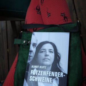 Fotzenfenderschweine. Buch von Almut Klotz